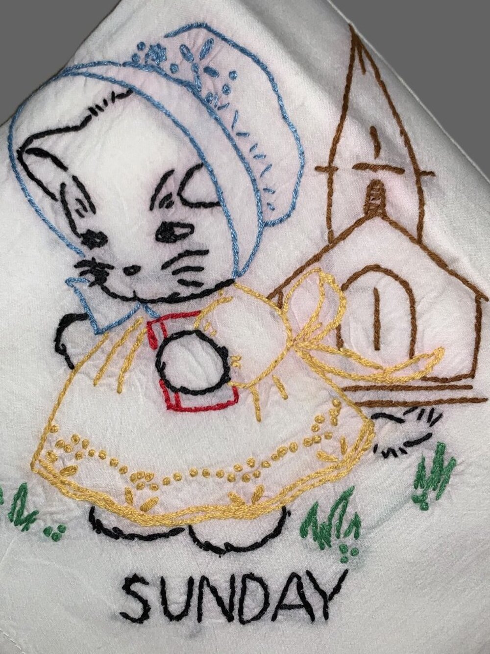 7 Vintage Embroidered Kitten Cat Day-of-Week Tea Towels Anthropomorphic Chores - Picture 5 of 16